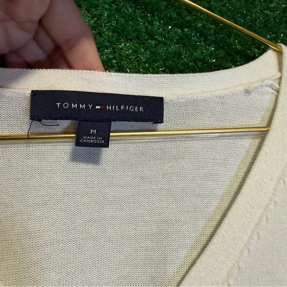 Tommy Hilfiger Ivory and Gray Polka Dot V-Neck Long Sleeve Top Classic Cotton M - Picture 3 of 6